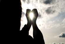 炒股加杠杆去哪儿办理:股票用哪个平台好-9月资金面迎考：超2万亿逆回购到期叠加市场火热 央行操作引关注